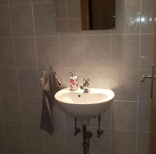 Komfortable In Floersheim-weilbach * フレールスハイム・アム・マイン