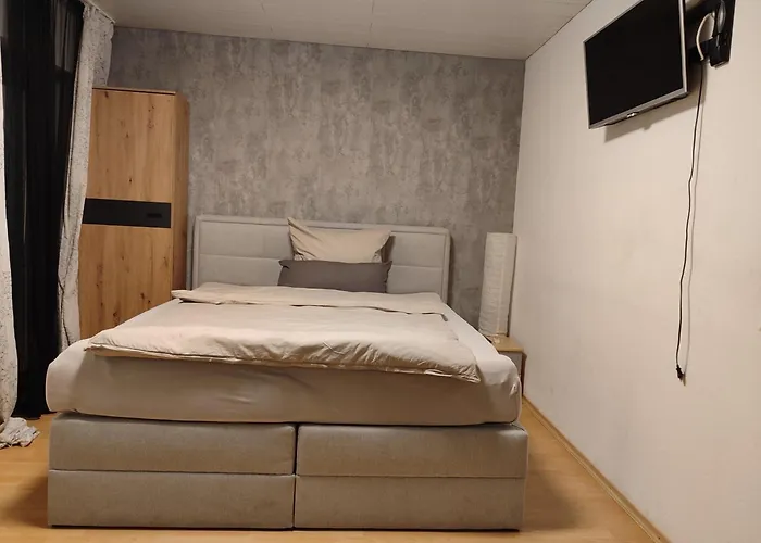 Komfortable In Floersheim-weilbach アパート *