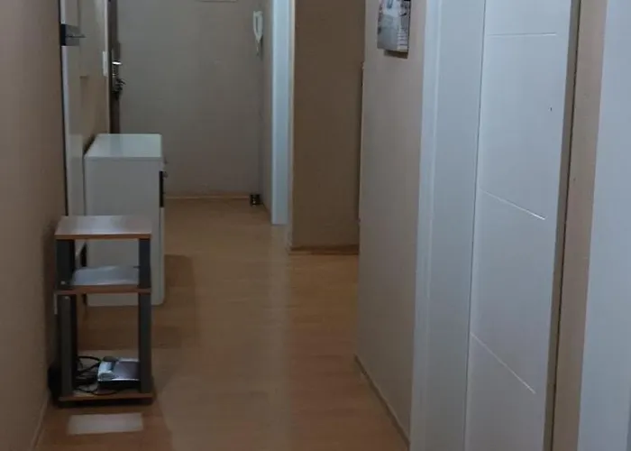 Komfortable In Floersheim-weilbach アパート *