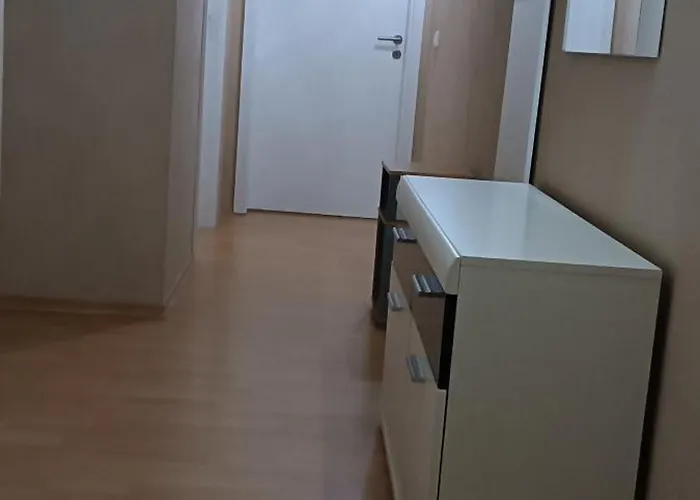 Komfortable In Floersheim-weilbach フレールスハイム・アム・マイン